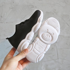 Sepatu Sneakers Anak Model Flyknit Import