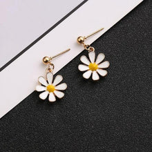 Lihat gambar sebagai galeri, Anting Daisy Sun Flower Gaya Korea
