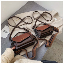 Lihat gambar sebagai galeri, Tas Selempang Tali 2 Warna Sling Bag Import Korean Style
