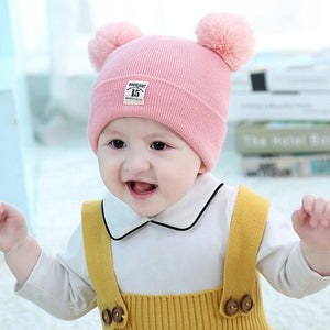 Topi Rajut Bayi Bahan Wol Hangat Lembut dengan Hiasan Bola Pom-pom