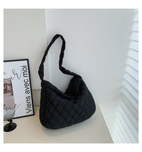 Lihat gambar sebagai galeri, Tas Selempang Wanita Texture Minimalist Shoulder Bag Emboss Import
